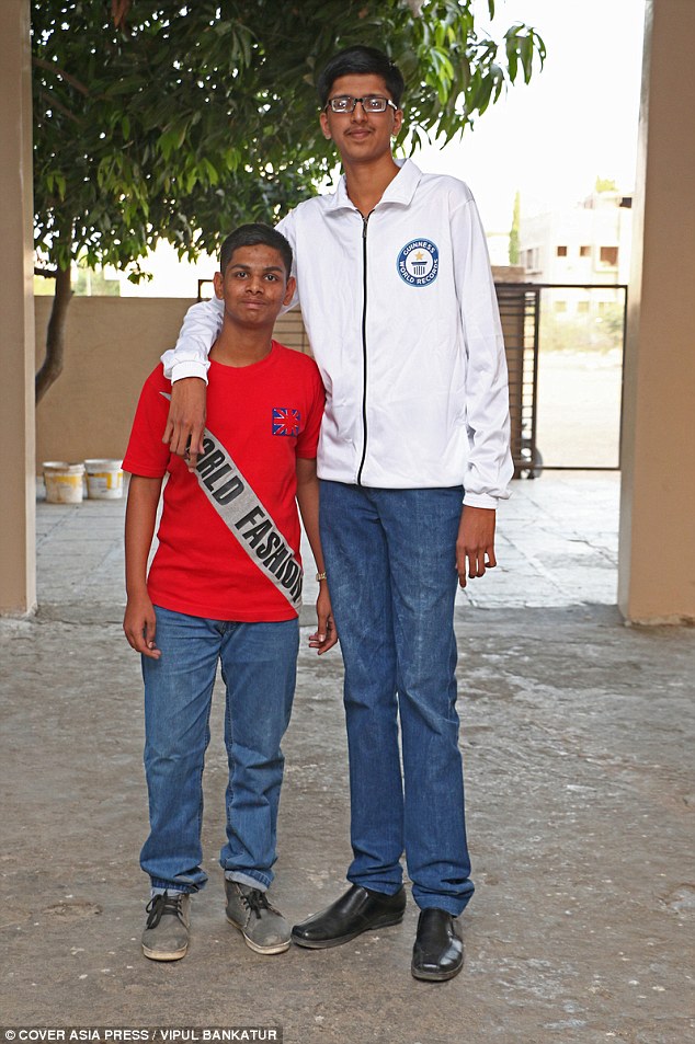 India Meet 14 YO Yashwant Raut Indias Tallest Teenager Who At 6 7 Is Still Growing