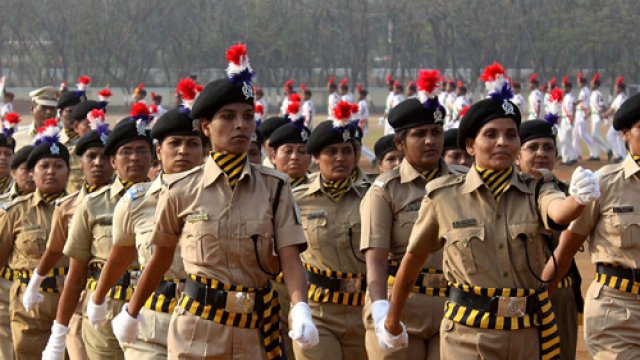 Ahmedabad Housewife Pretends To Be A Policewoman To Impress Her In-Laws, Gets Arrested Instead