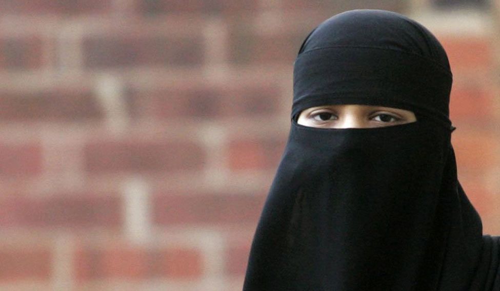 Hijab-Clad Muslim Woman Kicked Off US Plane After Flight Attendant Felt Uncomfortable