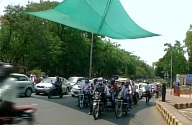 Nagpur Authorities Come Up With Novel Idea To Make Bikers Follow Traffic Rules Using Green Shades