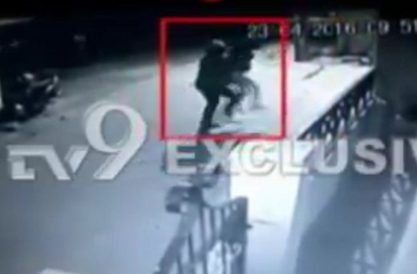 This Shocking CCTV Video Shows A Man Kidnapping A Woman Off A Busy Street In Bengaluru