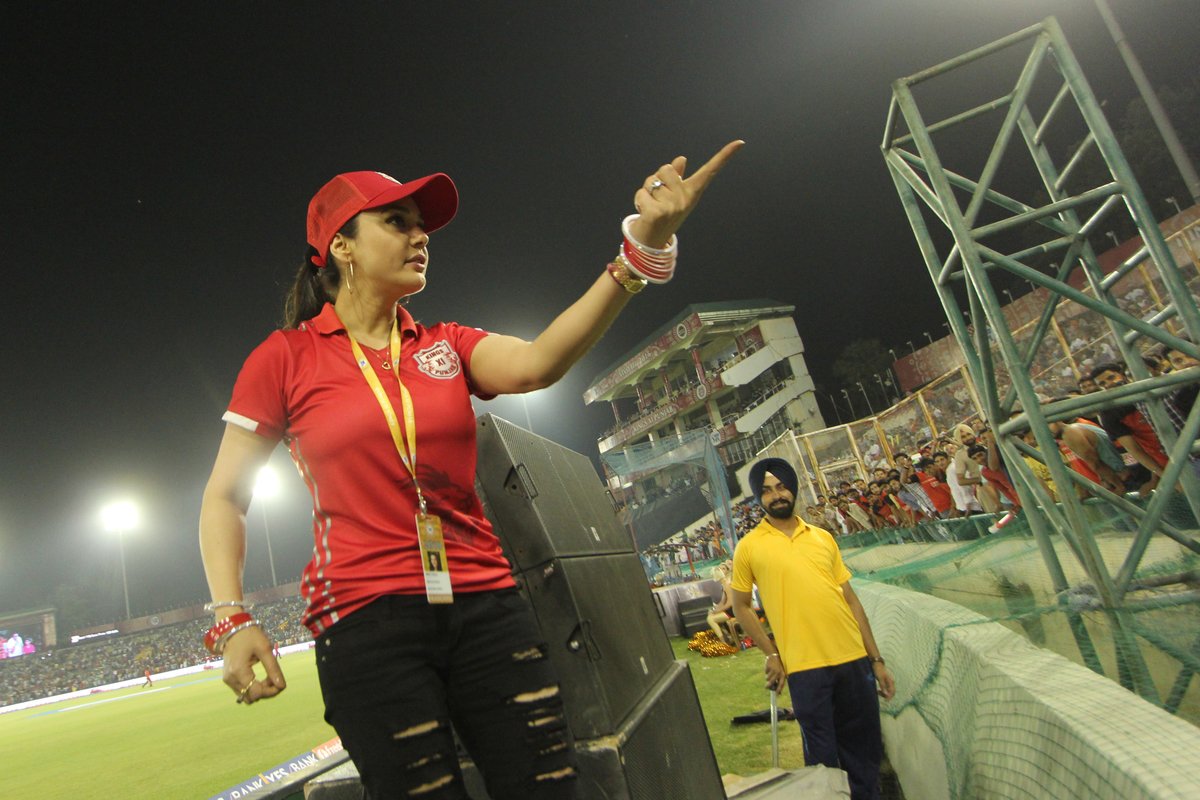 An Epic Rant Preity Zinta Threatens Mumbai Mirror Over Report Of Her Abusing Kings XI Coach Sanjay Bangar