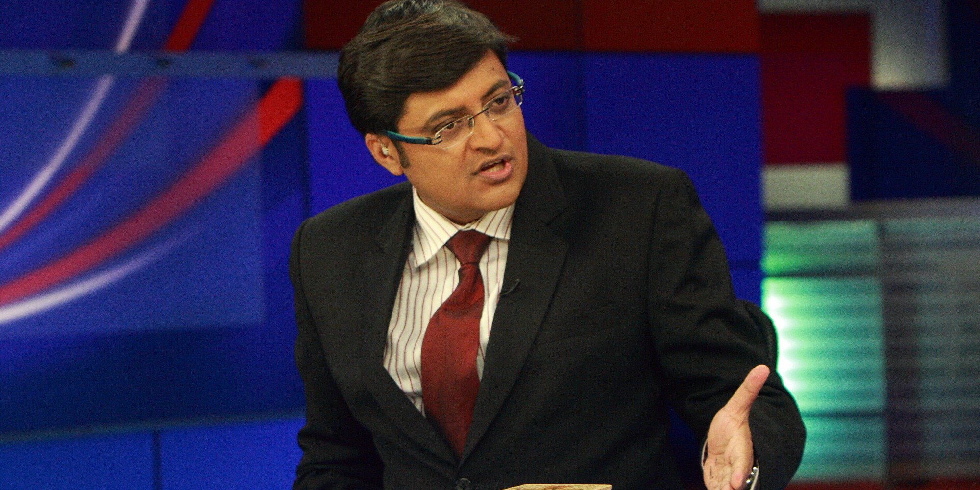 Arnab Explains Snapchat In The Most Hilarious Way But He Makes A Very Valid Point