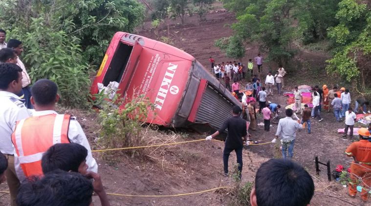 Yet Another Accident On The Killer Mumbai-Pune Expressway Claims 17 Lives Including A 6-Month-Old