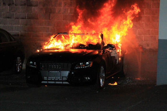 Audi A4 Burns To Ashes Within Minutes On Delhi Flyover Driver Gets Out In The Nick Of Time