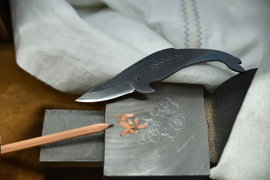 Kujira Carbon Steel Knives Mimic the Form of Five Different Whales