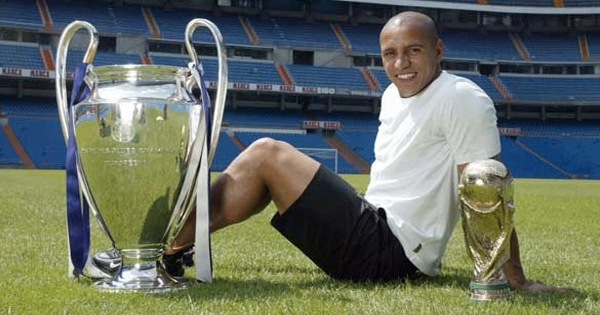 Guess Whoâ€™s The New Coach Of Delhi Dynamos! Yes, Thatâ€™s Right. Itâ€™s Roberto Carlos!