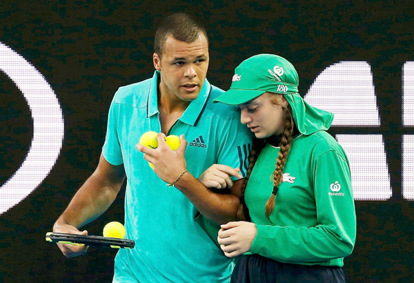 Jo-Wilfried Tsonga Helps Injured Ballgirl Off The Court. Proves Tennis Is Still A Gentlemans Game