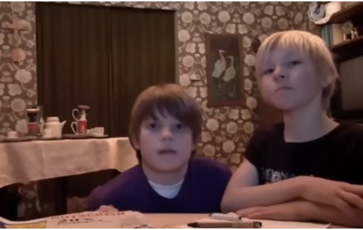 A couple Young children Try and Pull off The Dining room table Cloth Magic Technique Nevertheless A thing Should go Terribly Incorrect.