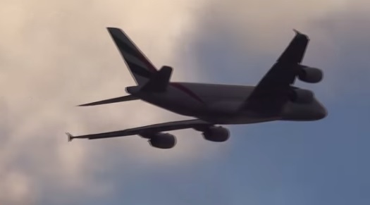 Ever Pondered What A Plane Cutting A Cloud Looks Like? Actually, Heres Some Jaw-Dropping Footage