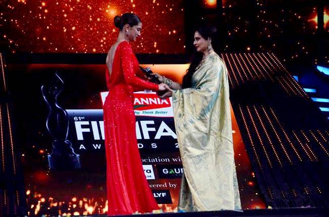 Watching Deepika Get Emotional Reading Her Fatherâ€™s Letter During Filmfare, Made Me Miss My Dad Too