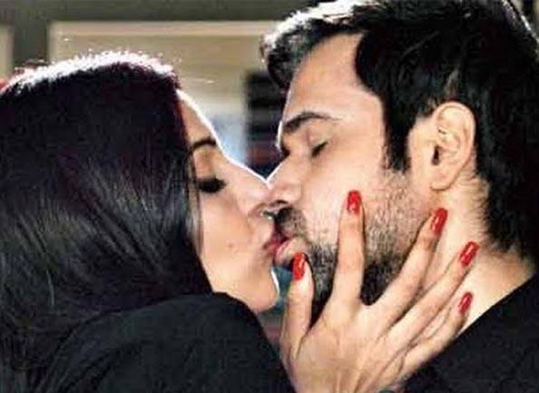 Imran Hasmi Sex Videos - Top 10 Kisses of Emraan Hashmi | Pikspost